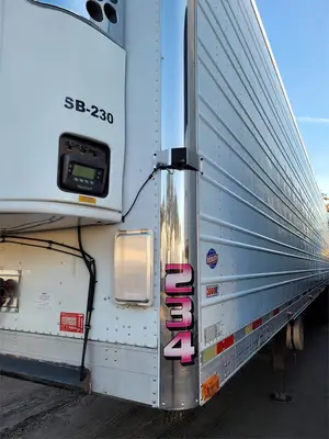 USED 2005 UTILITY 50 FOOT