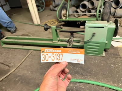 Used CENTRAL MACHINERY 14"X X 40" WOOD LATHE WITH 7" DISC Woodworking Lathes Michigan US | Miedema Asset Management Group #1334060