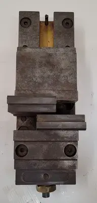 MACHINIST VISE, 4 INCH, 13 INCH LONG, 5-3/8 INCH HEIGHT