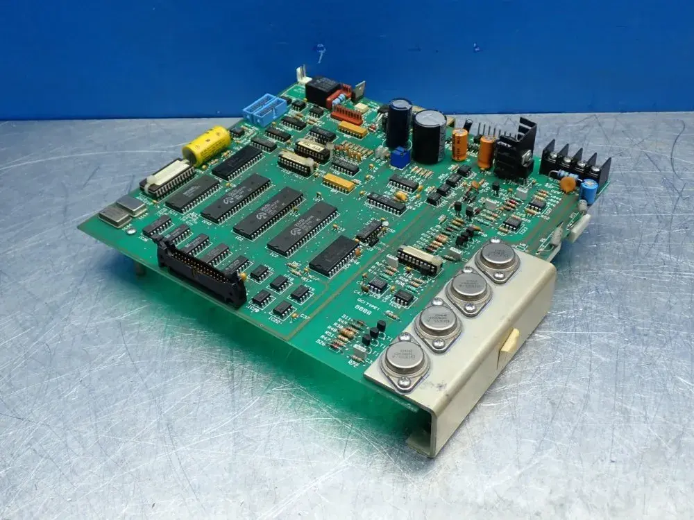 USED HAAS AUTOMATION 323051E