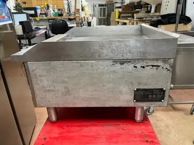 Used ACE Used 24" ACE Natural Gas Griddle 60,000 BTU - COZ Commercial Flat Top Griddles Illinois US | Falcon Restaurant Supply #1374944