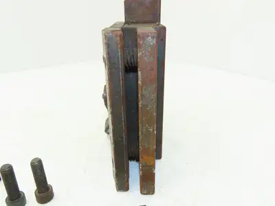 Amada 902000 Brake Press Tool Die Holder Clamp With Two Holders 1/2" Tang