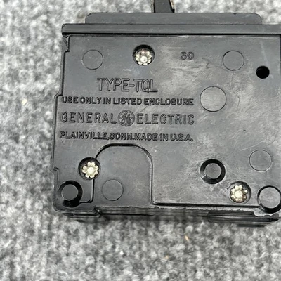 Used GE THQL2150 Circuit Breakers California US | Davliegogo LLC #1705556