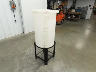 Chem Tainer TC1829CA-MCM Poly Plastic Chemical Tank 30 Gallon Lid Metal Stand