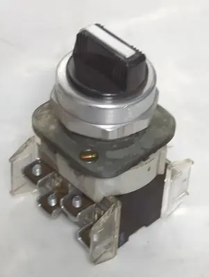 Used ALLEN-BRADLEY 800T-J2 Relays & Switches Ohio US | Surplus Asset Holdings #1553671