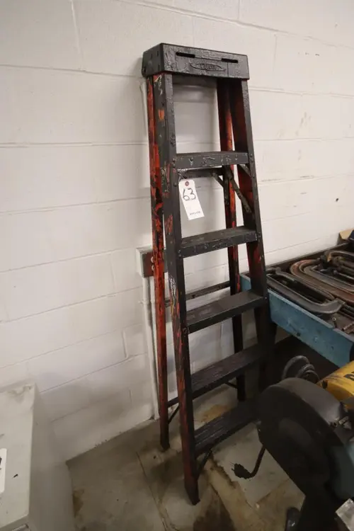 Used _UNKNOWN_ _UNKNOWN_ Ladders Ohio US | Federal Equipment Company #1520278
