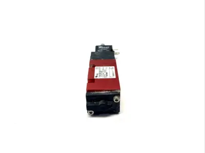 CSG-4332-043-H16-L14-P-A120 | Versa  Solenoid Valve, 4-Way - Used