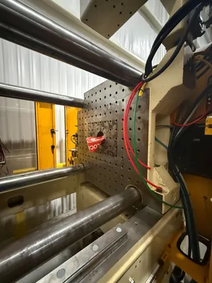 HUSKY HUSKY H200 R880/55 HORIZONTAL INJECTION MOULDING MACHINES | INJECTION DEPOT (4)