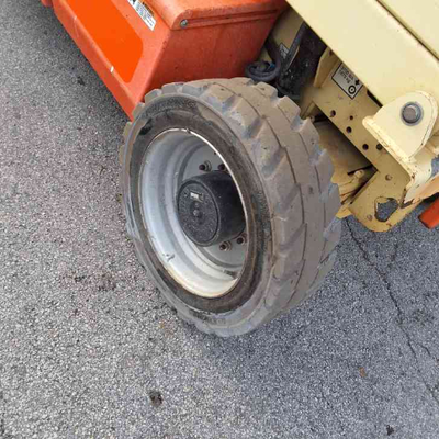 USED 2014 JLG 4069LE