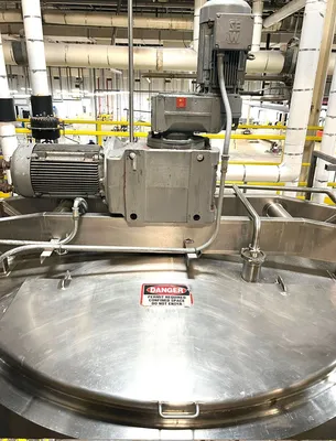 1999 FELDMEIER 2500 Gallon Feldmeier Stainless Steel Jacketed Kettle with Double Motion Scrape Mixer TANKS / KETTLES | EcReCon Inc (1)