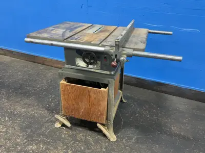 Used DELTA ROCKWELL 34400 Woodworking Table Saws Ohio US | HGR 24 #1064715