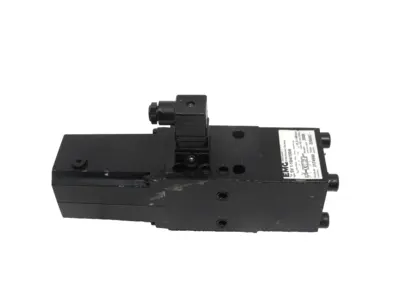 NEW EMG SV1-10/4/100/6 SERVO VALVE 226693 SV11041006