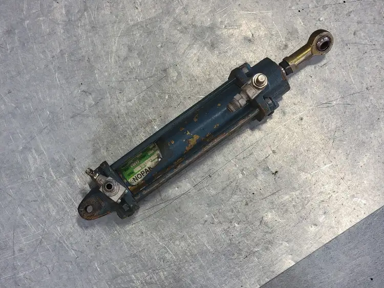Used SKEANS ESS Parts (Hydraulics and Pneumatics) British Columbia CA | Lenmark #267850