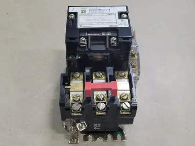 USED SQUARE D 8536SCO3V02S