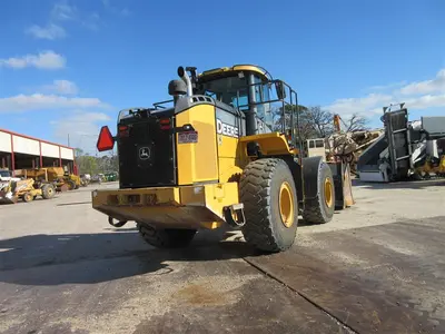 USED 2016 Deere 724K