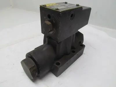 Parker D63W9E5VJ Directional Control Valve 24VDC 3000 PSI Max