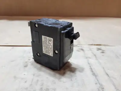 Used SQUARE D QO230 Switchgears British Columbia CA | Lenmark #1438448