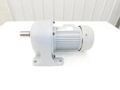 Nissei G3L32N200-UTB04 GTR Inline Gearmotor 200:1 Ratio 8.5rpm 1/2Hp 230/460V