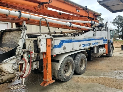 Used 2004 SCHWING BPL2023-4KVM39X Concrete Pumps Colorado US | Concrete Pump Depot #1394062