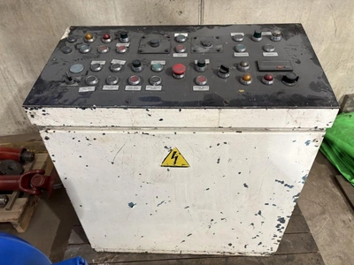 SIR JAMES FARMER NORTON Two-Roll Bar Straightener, top condition, POA