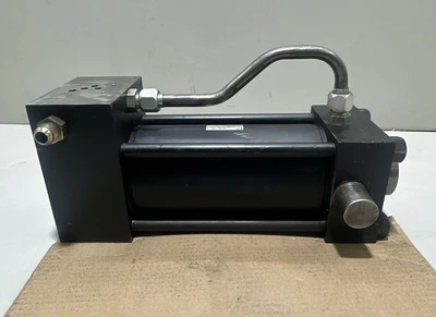 Used Parker 05.00 CD2HXKTVS23AC 9.000 Cylinders Indiana US | J&J Industrial Supply #1310761