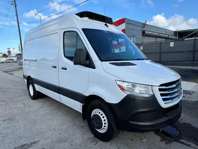 Used 2019 FREIGHTLINER SPRINTER 3500 Tractors & Trailers Florida US | Truck and Van Outlet #1506260