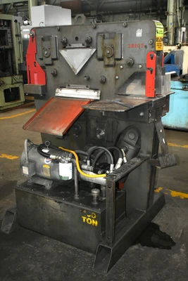 EDWARD IW-100 Ironworker | Mohawk Machinery (2)