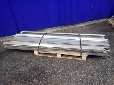 95" Metal Brackets