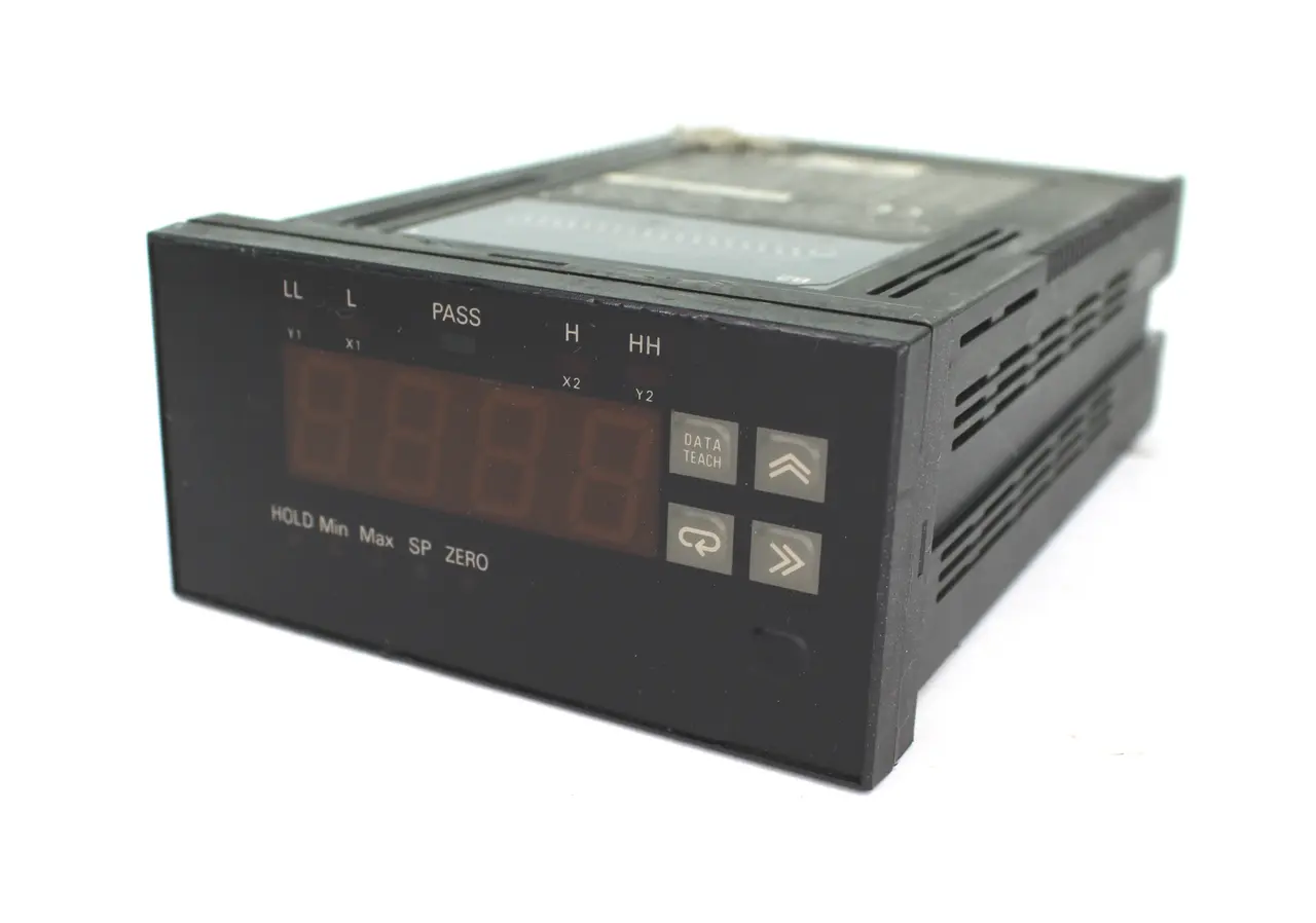 USED OMRON K3TX-VD22A-B2