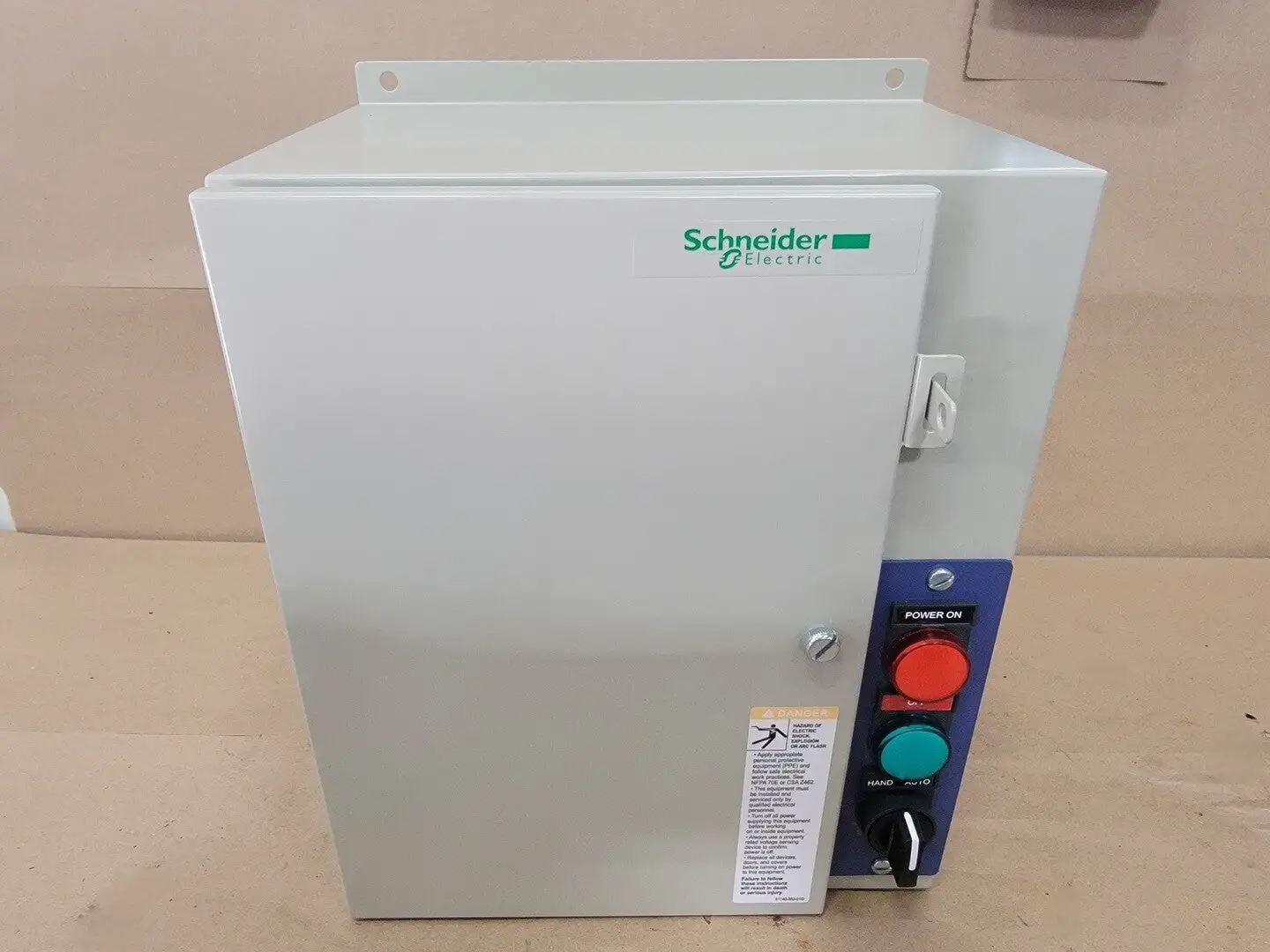 NEW SCHNEIDER ELECTRIC LE1D093A70
