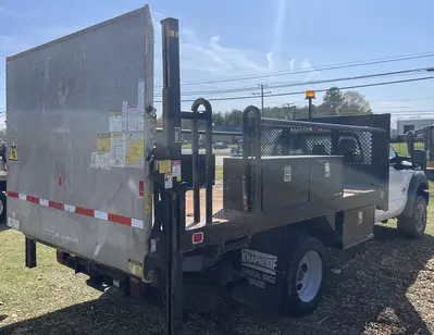 Used 2013 FORD F550 FLATBED LIFTGATE Flatbed Trucks Virginia US | Proxy Equipment #1378167