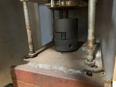 USED ELKAY ER-10