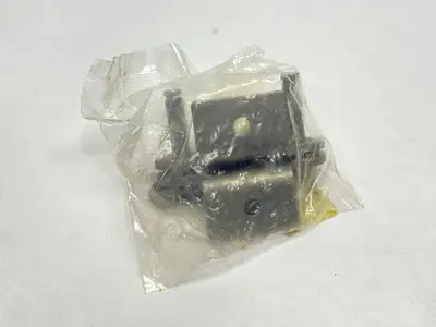 New | in-Stock Peer Chain Heavy Duty Double Pitch Connecting Link 1.5" PKG OF 25 Parts Michigan US | Maverick Industrial Sales #1392625
