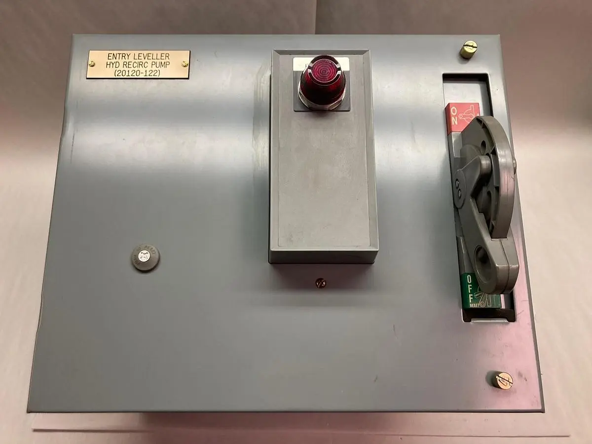 Used ALLEN-BRADLEY YUB806422/1AW Miscellaneous Equipment (Electrical & Power) Ohio US | Surplus Asset Holdings #1210307