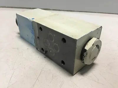 USED VICKERS DG4V-3-2AL-M-U-HL7-60