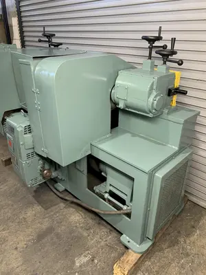 Used SHUSTER 2ABV Wire Straighteners & Cut-Offs Texas US | Universal Metalworking Equipment #1281005