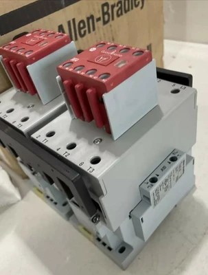 NEW Allen-Bradley 104S-C72D210C