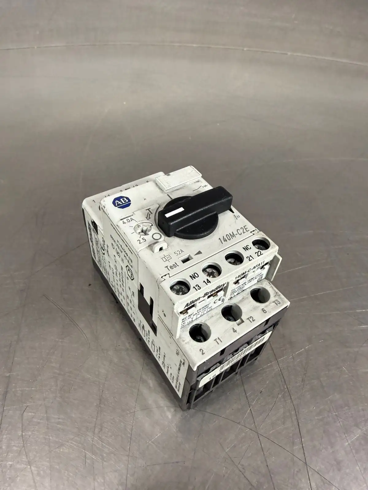 Allen Bradley 140M-C2E-B40 /B Circuit Breaker (9.3.2)