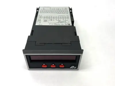 USED RED LION CONTROLS APOLLO INTELLIGENT 6 DIGIT METER