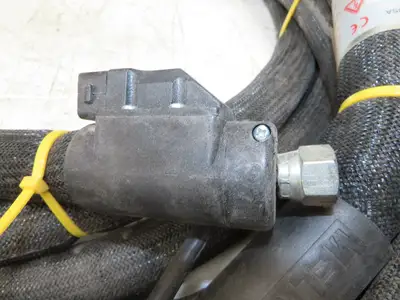 Valco Melton Hot Melt Hose Adhesive Dispensing Glue Gun Heating 32' 10m
