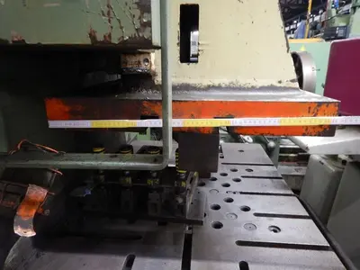 USED LVD 200 TON