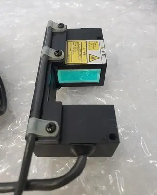 USED OMRON Z4LC-SD2 2M