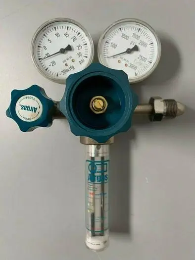 Used AIRGAS Y11-SR145A GAS REGULATOR 3000 PSI W/ SMART INDICATING REGULATOR TESTER Regulators California US | Equipment Lab #485366