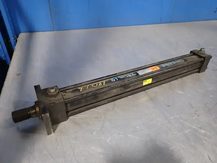 Used PARKER 02.00 J2HLCT28A 22.000 Cylinders | HGR 24 #731437