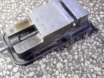 6" 6" Vise