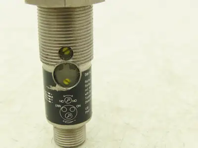 Wenglor HW11PCV3 Photoelectric Reflex Sensor Switch 10-30VDC