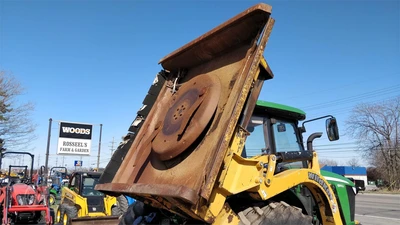 USED 2014 JOHN DEERE 6105D