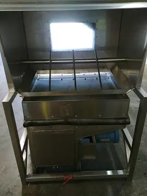 AAM Berry Blower Cleaner
