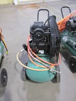 SPEED AIRE AIR COMPRESSOR