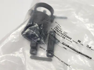NEW AMP TE CONNECTIVITY 207008-5